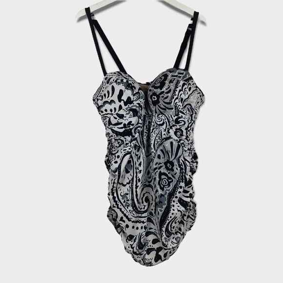 Lane Bryant One-Piece swimsuit size 20 - Picture 1 of 6